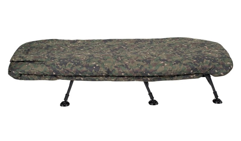 Trakker RLX 6 Camo Bed System Stretcher (mit Schlafsack)