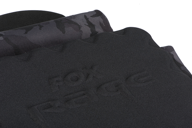 Fox Rage Voyager Camo Reisetasche M (inkl. 4 Medium Shallow & 1 Small Tackleboxen