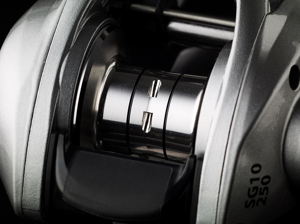 Savage Gear SG10 BC 300 LH Reel