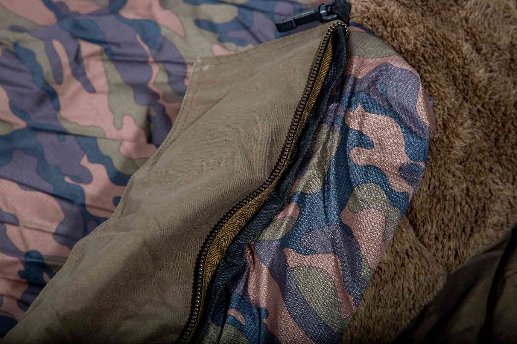 Ultimate Thermo Shield Schlafsack Camo