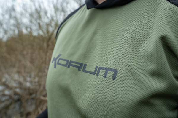 Korum Dri-Active Langarm-T-Shirt mit Kapuze