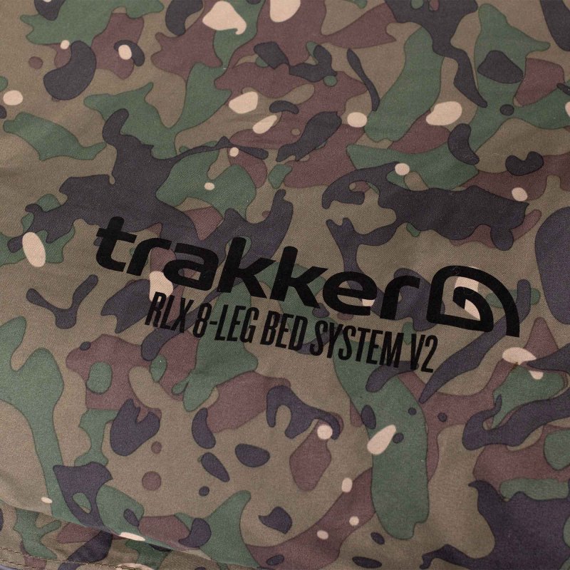 Trakker RLX 6 Camo Bed System Stretcher (mit Schlafsack)